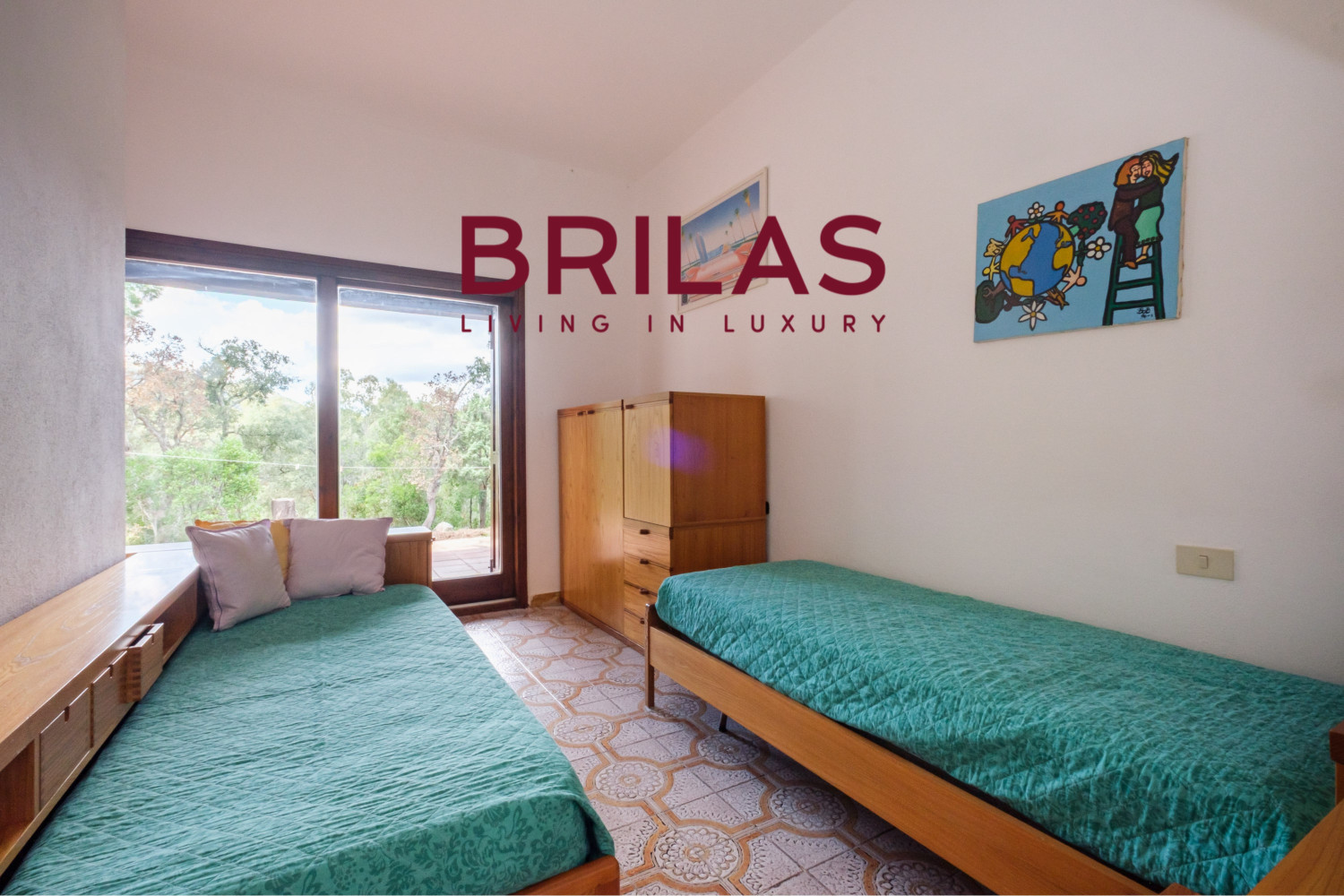 Villa rustica con vigna e uliveto