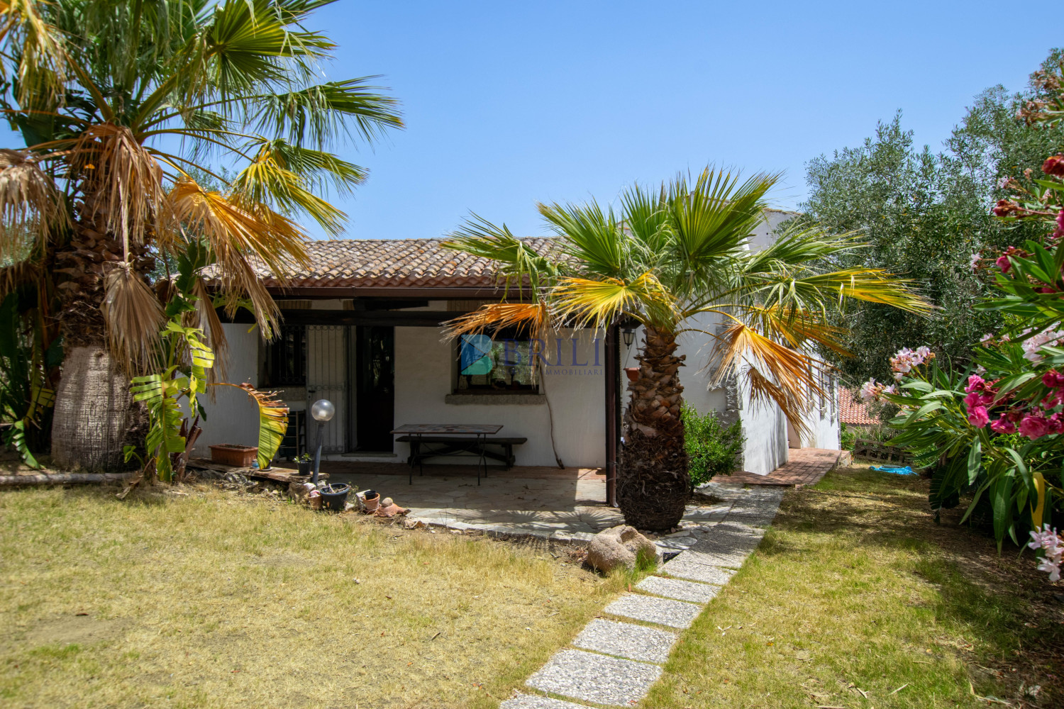 Villa in the countryside ten minutes from Olbia