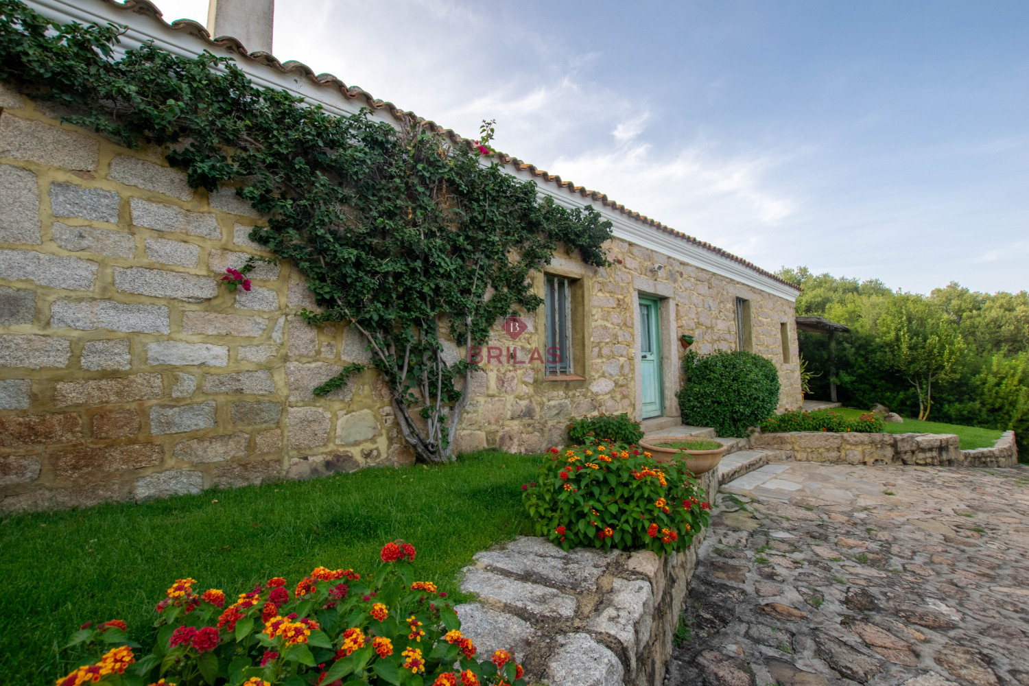 Renovated Stazzo in San Pantaleo