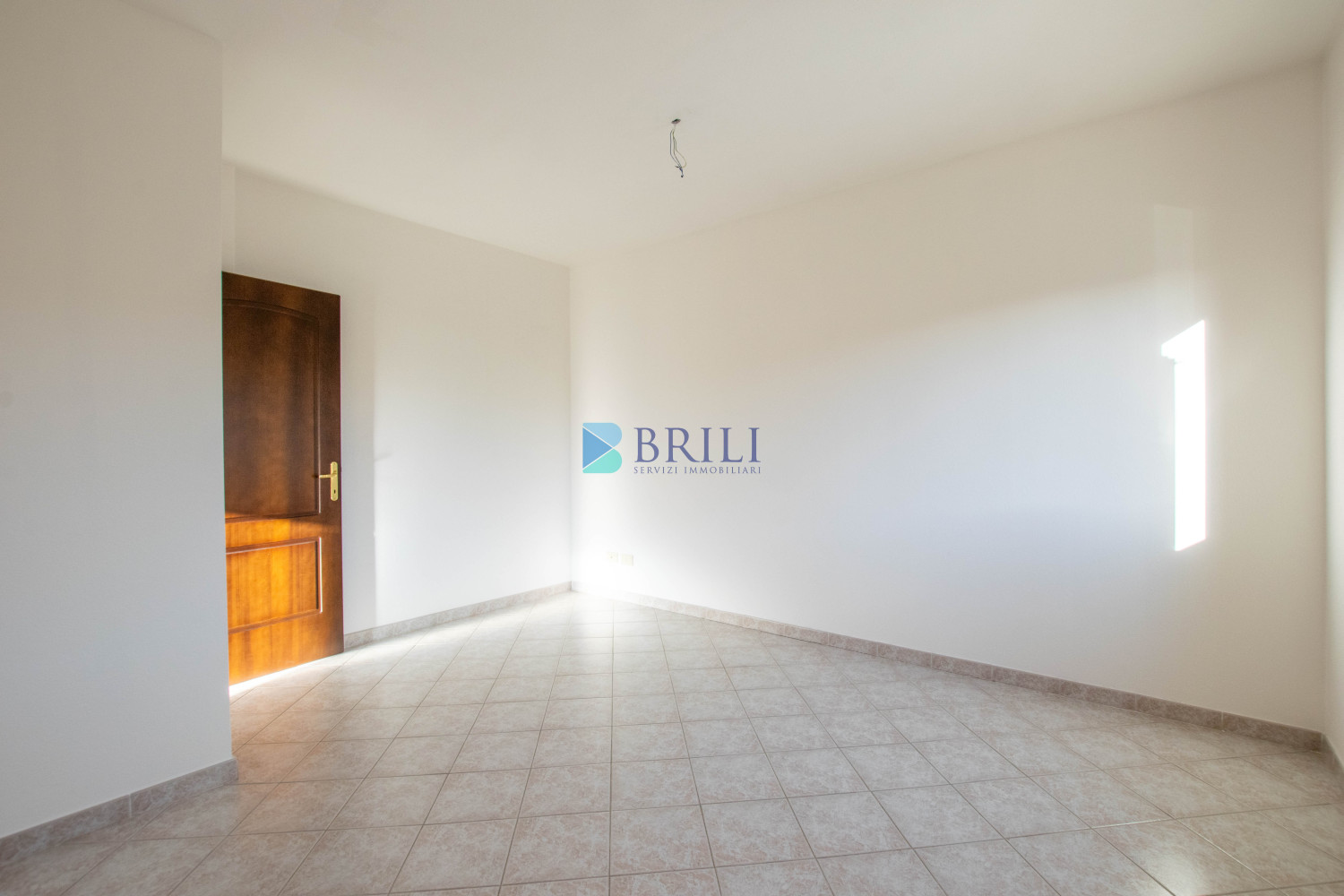 Olbia, Bright Two-Bedroom Apartment with 35 sqm Veranda