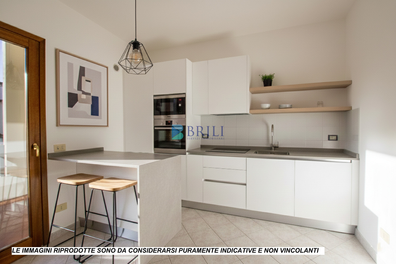 Olbia, Bright Two-Bedroom Apartment with 35 sqm Veranda