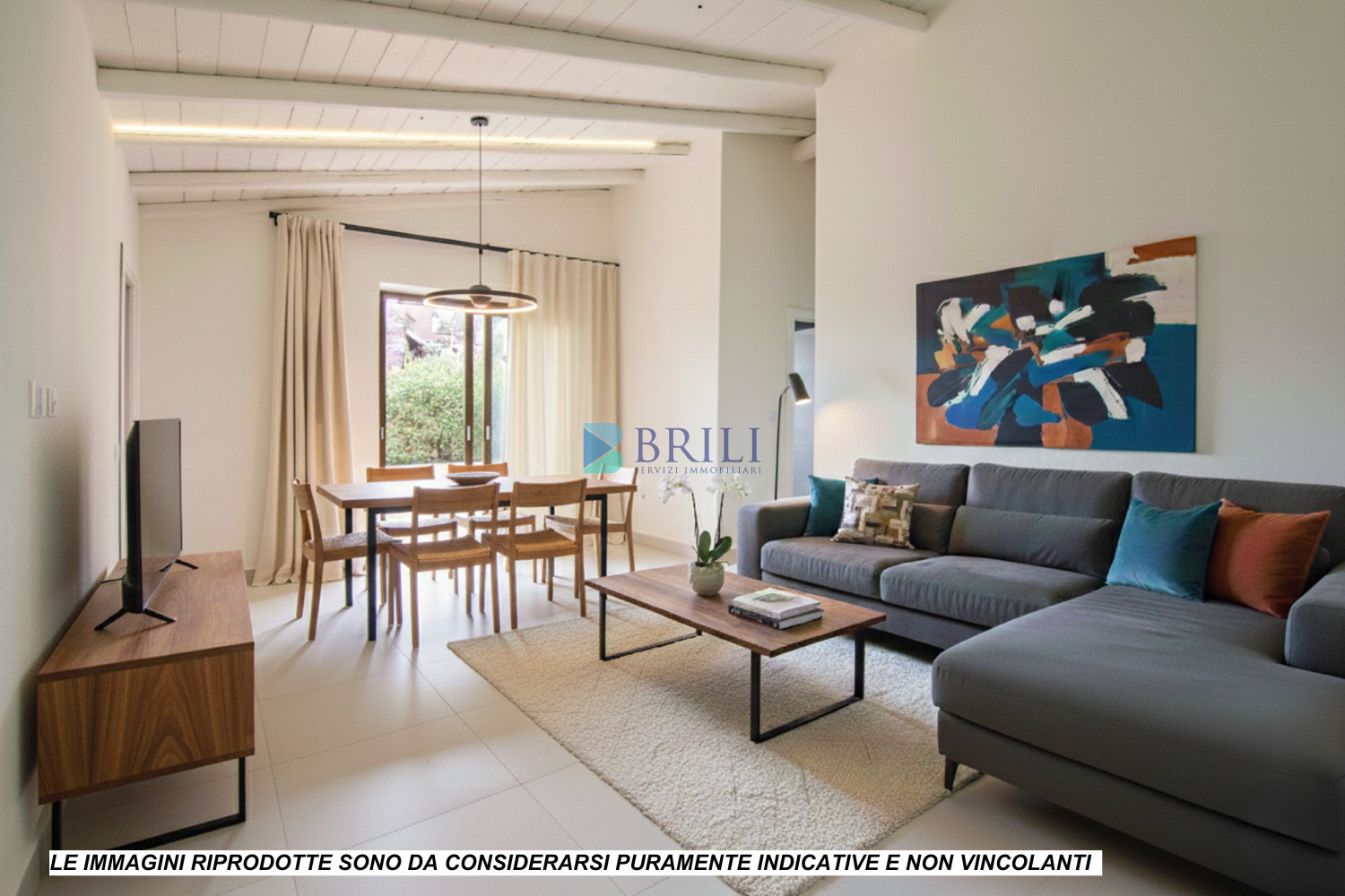 Renovated apartment 200 meters from the sea with a large private garden