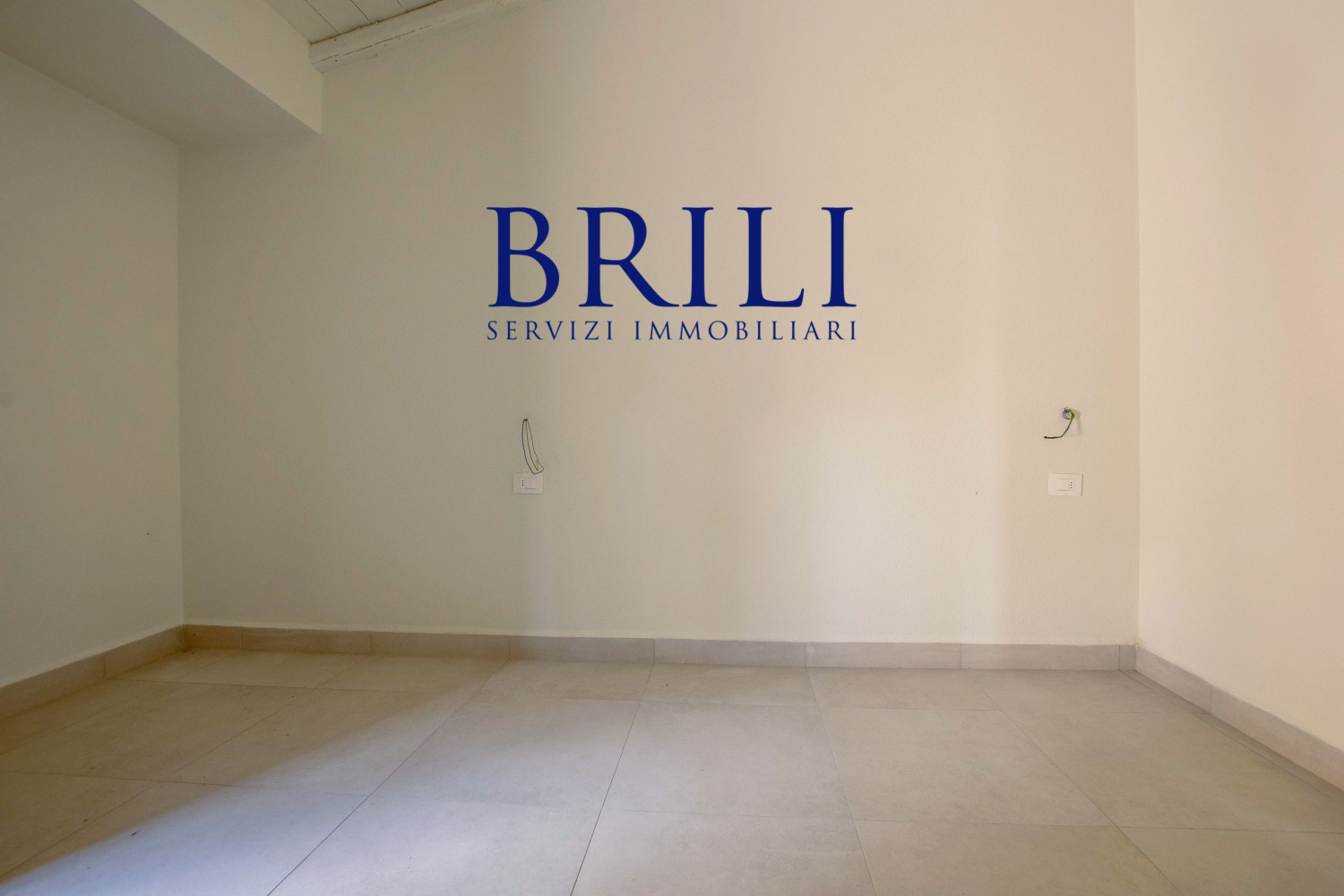 Appartamento Ristrutturato con Giardino Privato, a 200m dal Mare