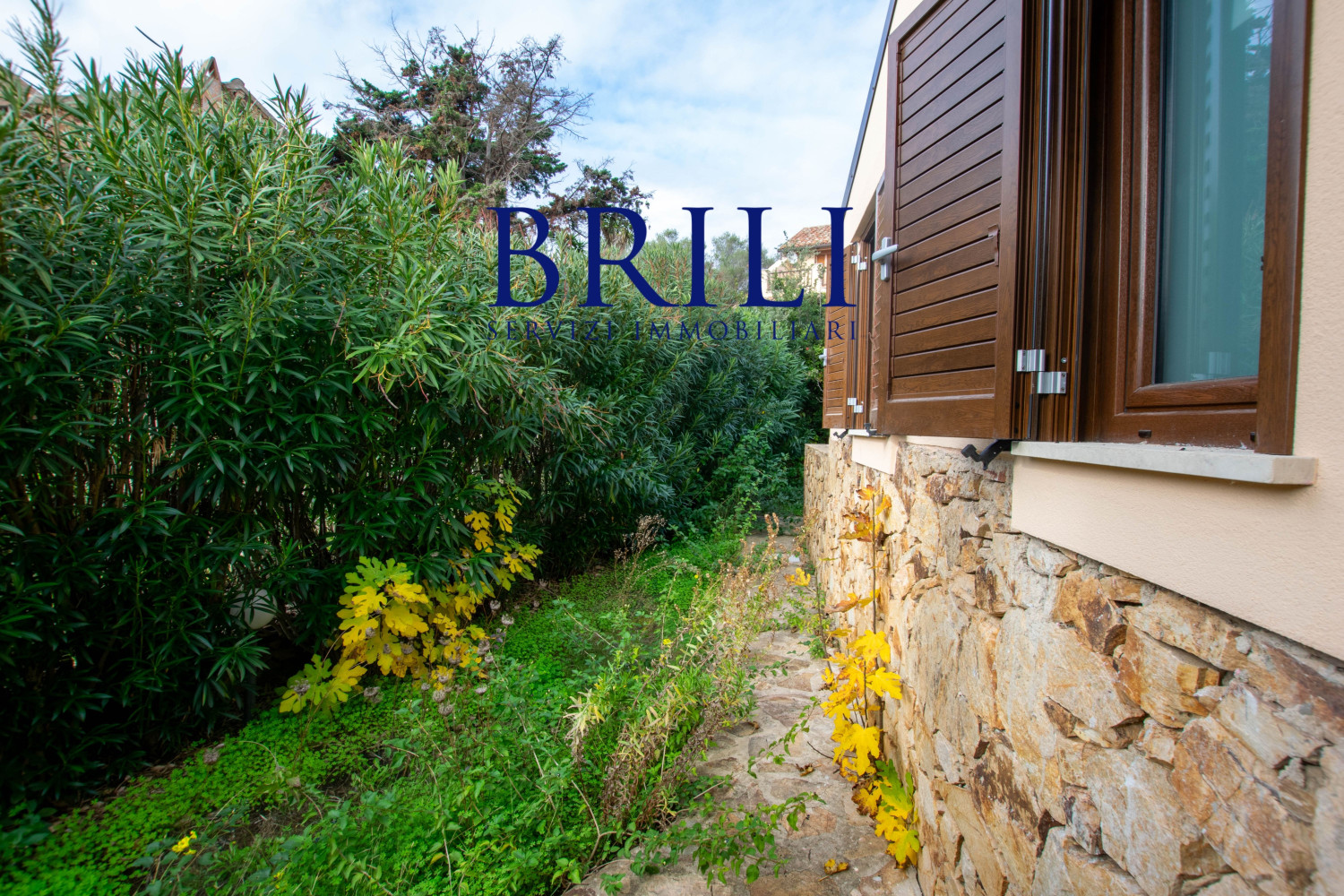 Appartamento Ristrutturato con Giardino Privato, a 200m dal Mare