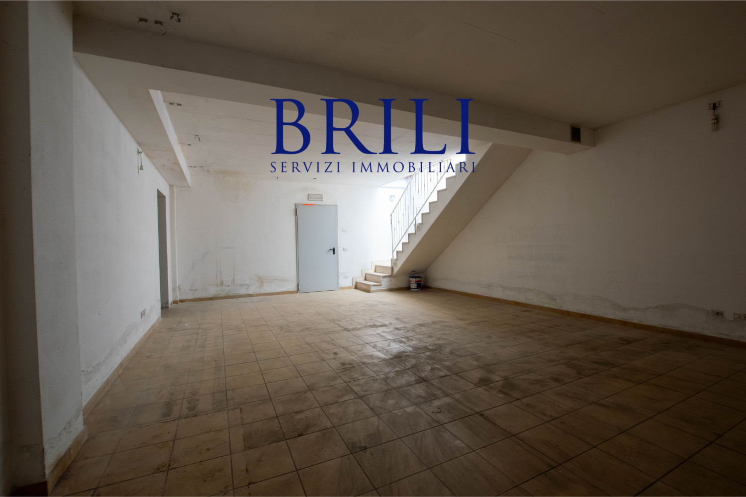 Olbia – Viale Aldo Moro: Prime Visibility for Your Business