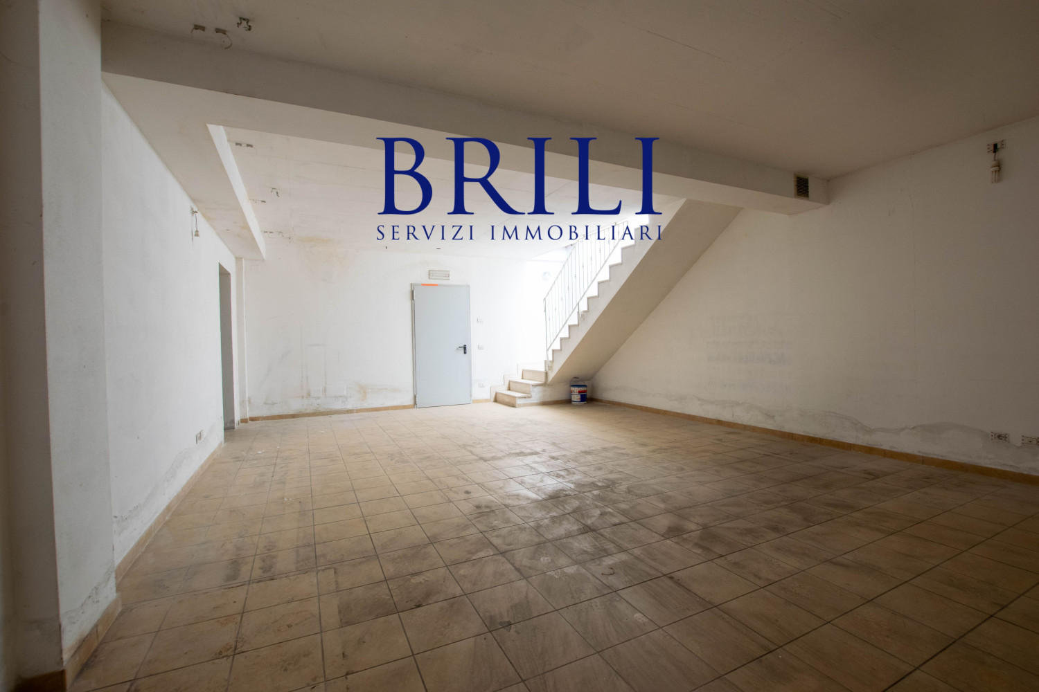 Olbia – Viale Aldo Moro: Prime Visibility for Your Business