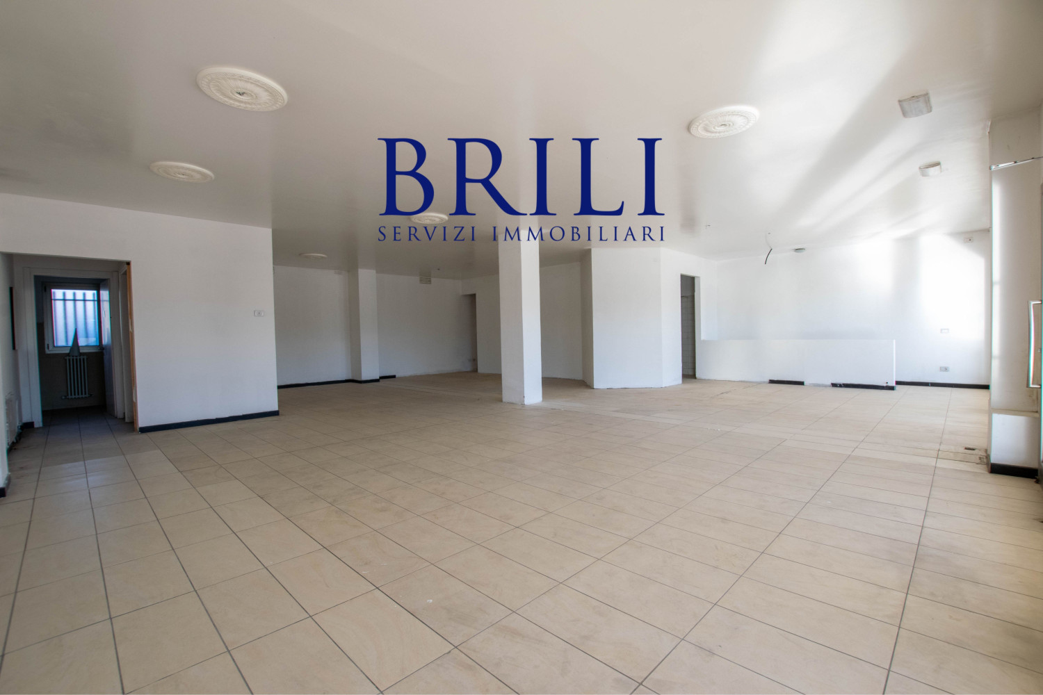 Olbia – Viale Aldo Moro: Prime Visibility for Your Business