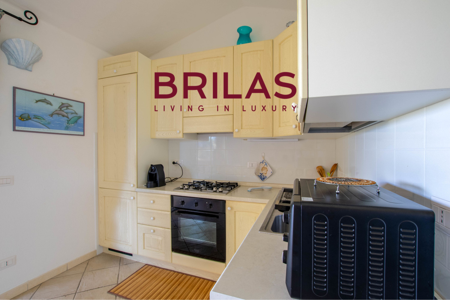 Villa con vista mare, giardino privato e verande coperte