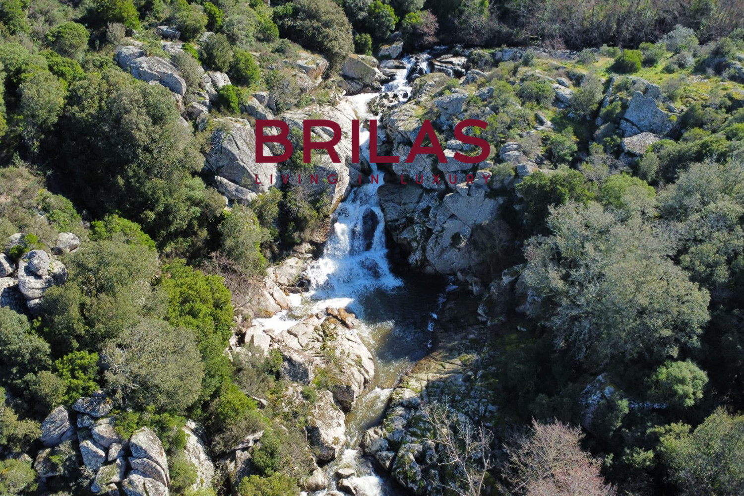 Tenuta con Sughereta e Borgo Storico a Tempio Pausania