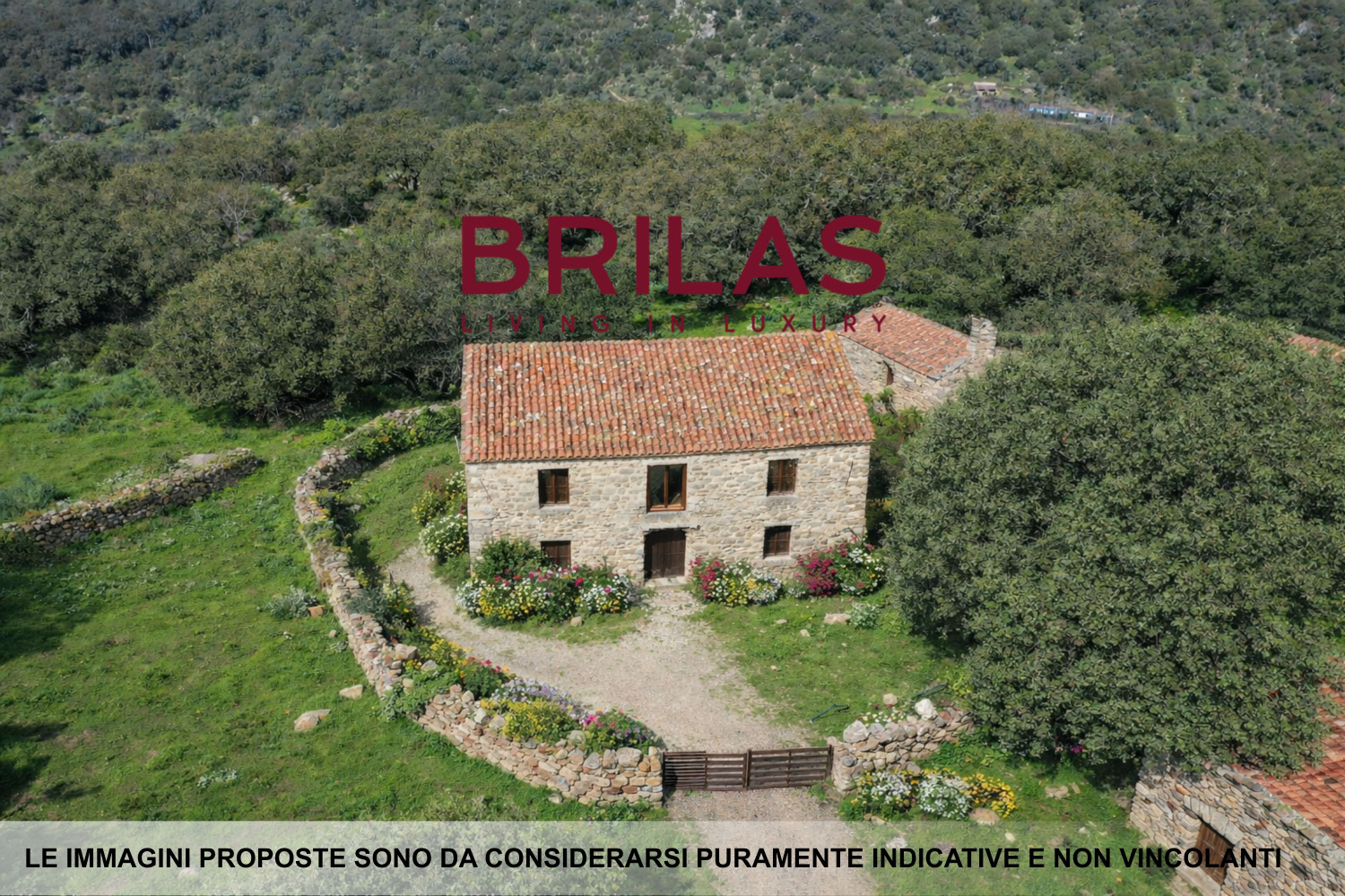 Tenuta con Sughereta e Borgo Storico a Tempio Pausania