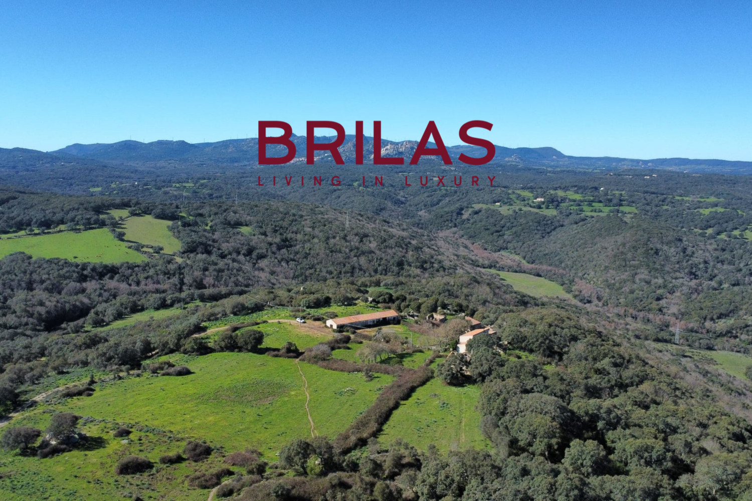 Tenuta con Sughereta e Borgo Storico a Tempio Pausania