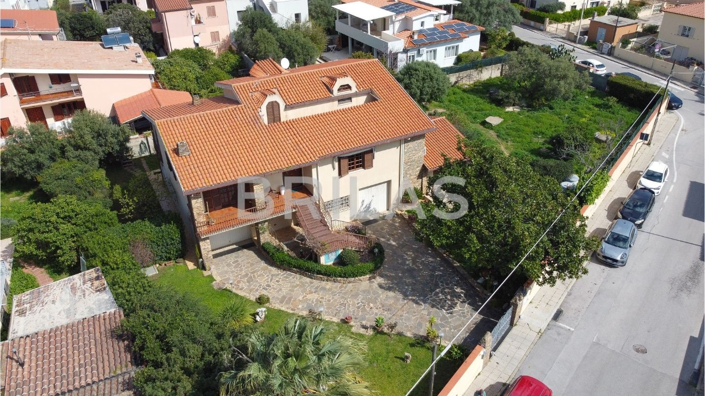 Prestigiosa villa in zona Sa Minda Noa