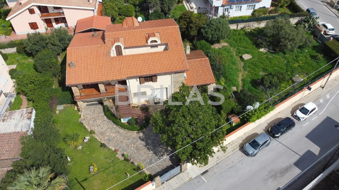 Prestigiosa villa in zona Sa Minda Noa