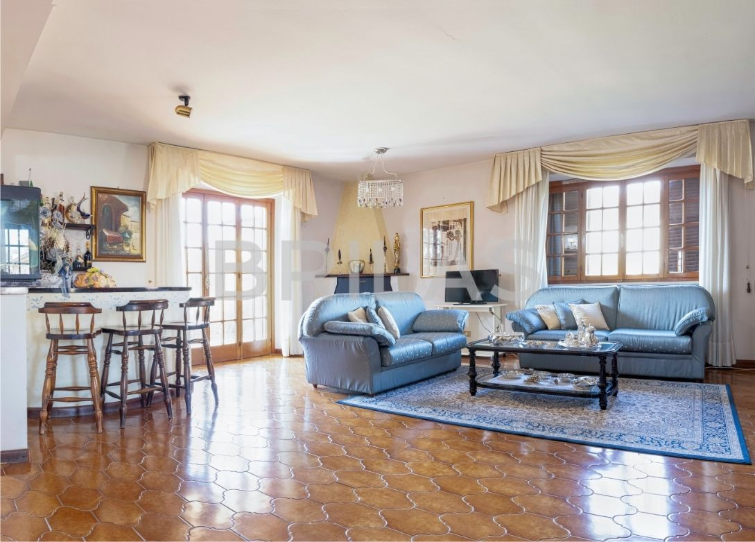 Prestigiosa villa in zona Sa Minda Noa