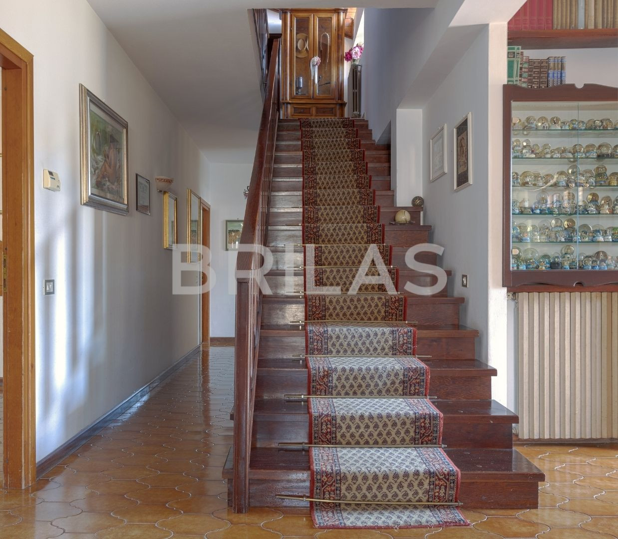 Prestigiosa villa in zona Sa Minda Noa