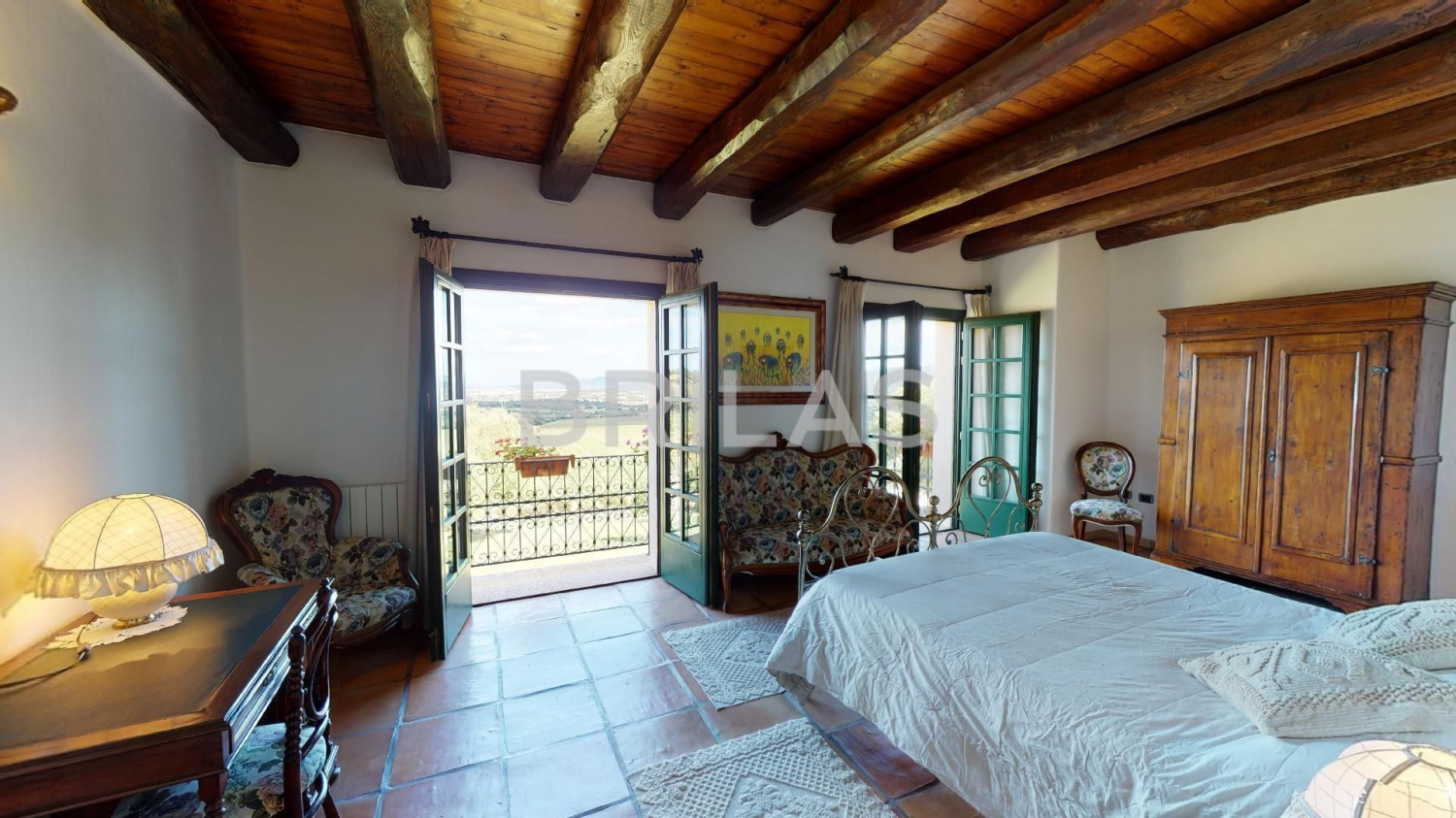 Tenuta Monte Pino – Prestigious estate with vineyard and sea views