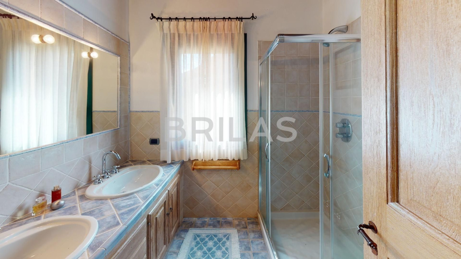 Tenuta Monte Pino – Prestigious estate with vineyard and sea views