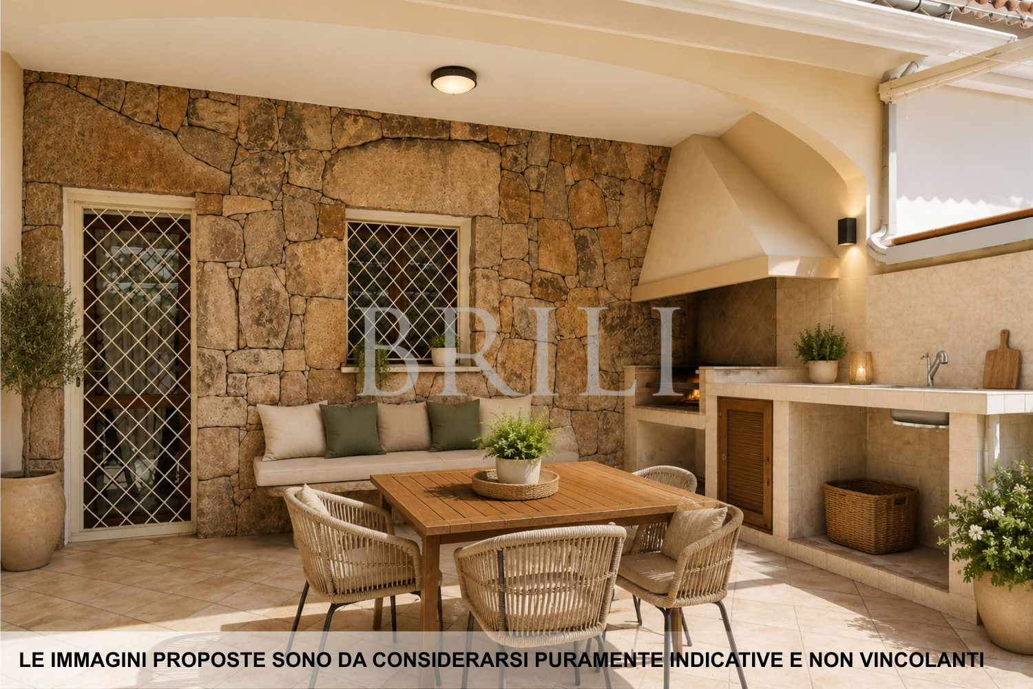 Semi-detached villa with private garden