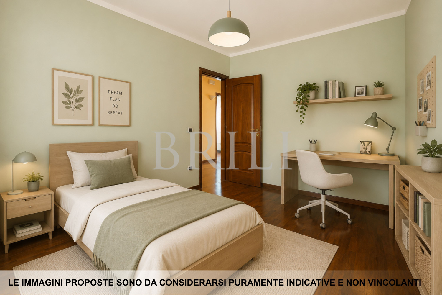 Semi-detached villa with private garden