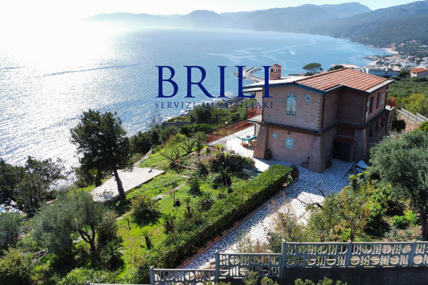 Cala Gonone: Villa Indipendente Panoramica Vista Mare con Terrazze