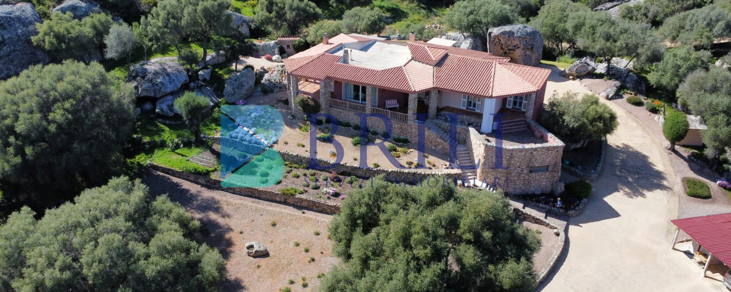 Villa singola su unico livello con vista panoramica