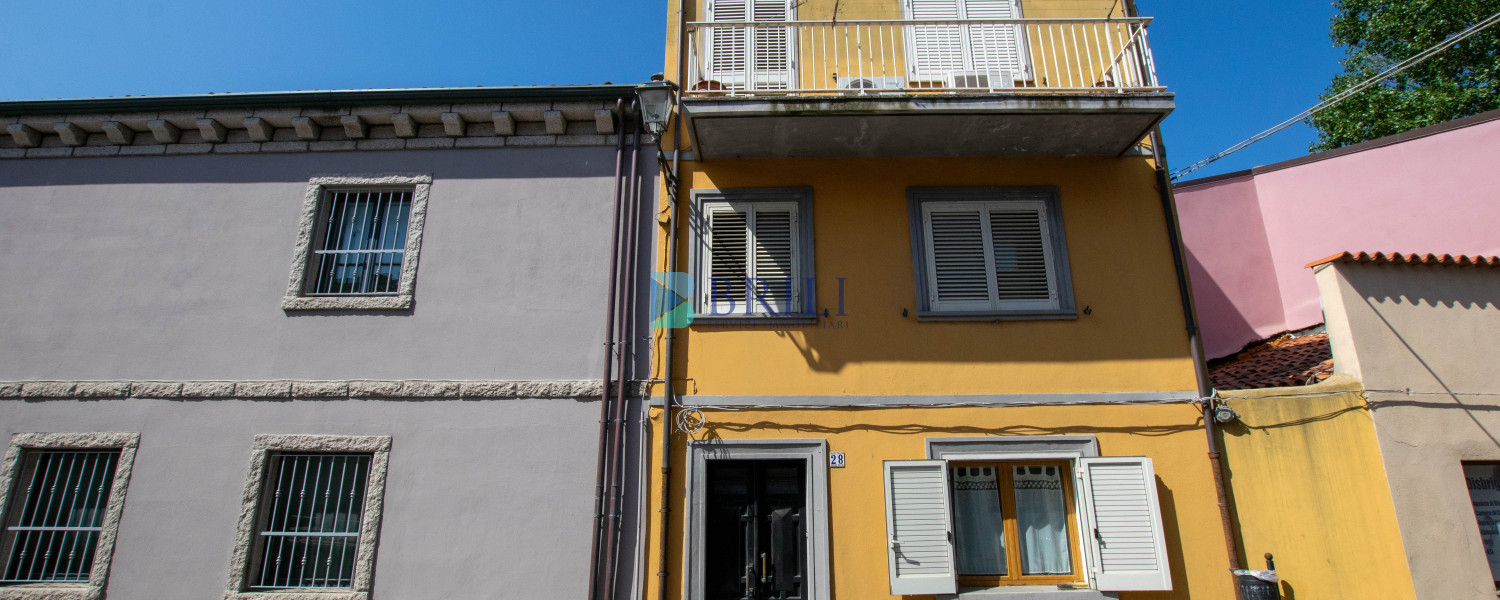 Casa indipendente in centro storico a Luras