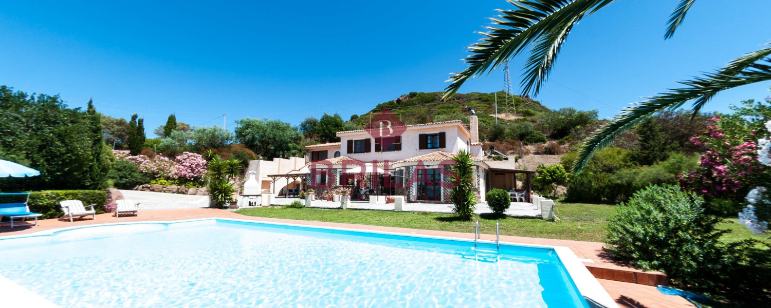 Elegant Villa in Alghero Countryside
