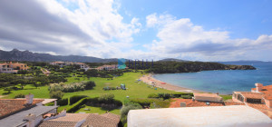 Elegante appartamento sul mare a Porto Cervo