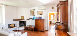 Luras, in centro grazioso appartamento ristrutturato.