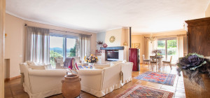 Villa singola su unico livello con vista panoramica