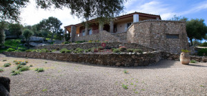 Villa singola su unico livello con vista panoramica