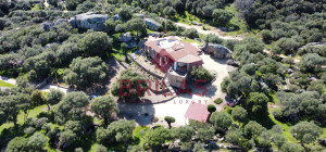 Villa singola su unico livello con vista panoramica
