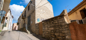 Palazzina terra-cielo in centro Luogosanto