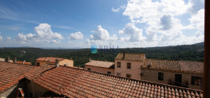 Palazzina terra-cielo in centro Luogosanto