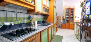 Casa indipendente su due livelli con giardino
