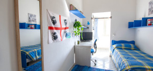 Casa indipendente su due livelli con giardino