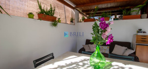 Casa indipendente su due livelli con giardino