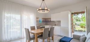 Apartment with private garden near the beach