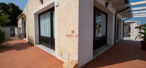 Negozio e appartamento in Piazza Bianca Porto Rotondo