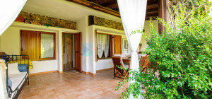 Capo Ceraso - Ampio Bilocale con Giardino Privato