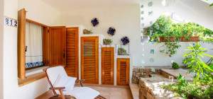Capo Ceraso - Ampio Bilocale con Giardino Privato