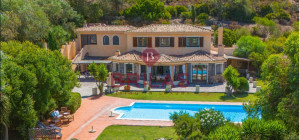 Elegant Villa in Alghero Countryside