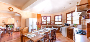 Elegant Villa in Alghero Countryside