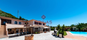 Elegant Villa in Alghero Countryside
