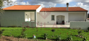 Gallura: a villa immersed in an oasis of peace with B&B potential.