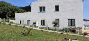 Gallura: a villa immersed in an oasis of peace with B&B potential.