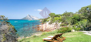 Cala Girgolu - Villa pied dans l\'eau