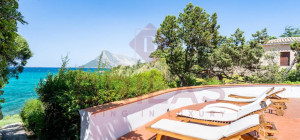 Cala Girgolu - Villa pied dans l\'eau