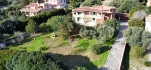 Villa con ampio giardino a pochi passi dalla spiaggia