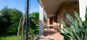 Villa Indipendente a Olbia: Un\'oasi di tranquillità e spazio